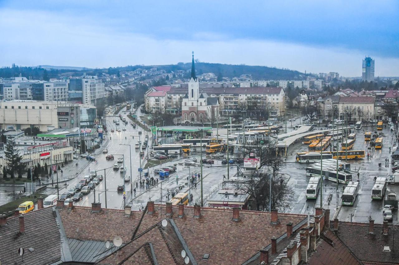 Balint Apartman - In The Heart Of Мишкольц Экстерьер фото